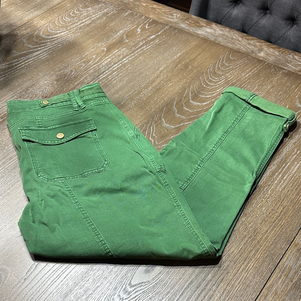 White House Black Market Green Chino Pants